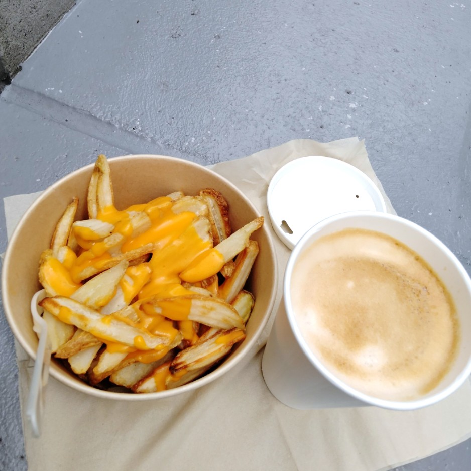 コストコホールセール川崎倉庫店２０２６年４月フードコート購入品チーズポテト